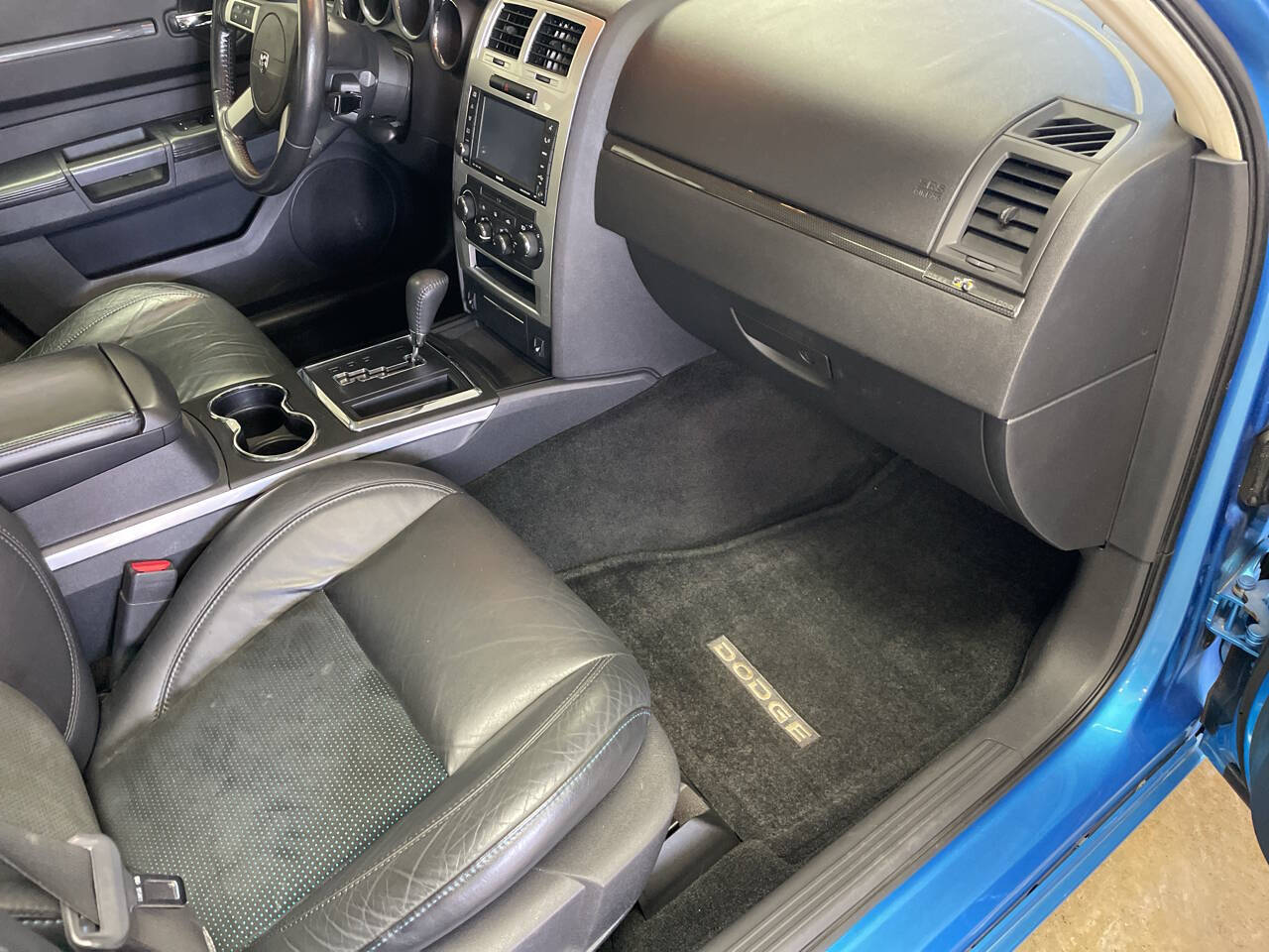 2008 Dodge Charger 34