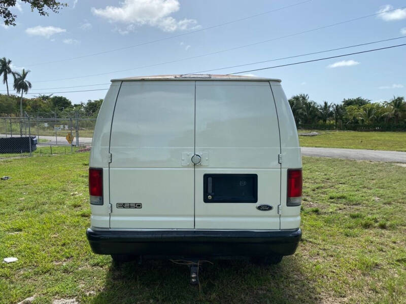 1999 Ford E-250