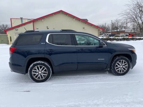 2017 GMC Acadia SLE-2
