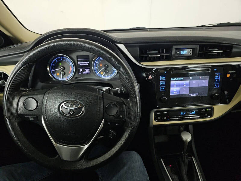 2017 Toyota Corolla LE