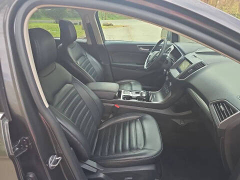 2020 Ford Edge