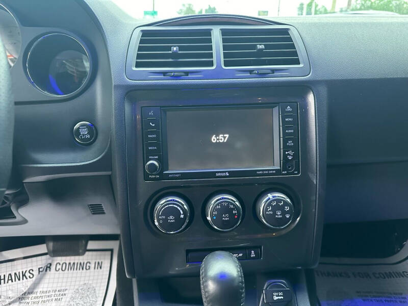 2014 Dodge Challenger SRT8 Core