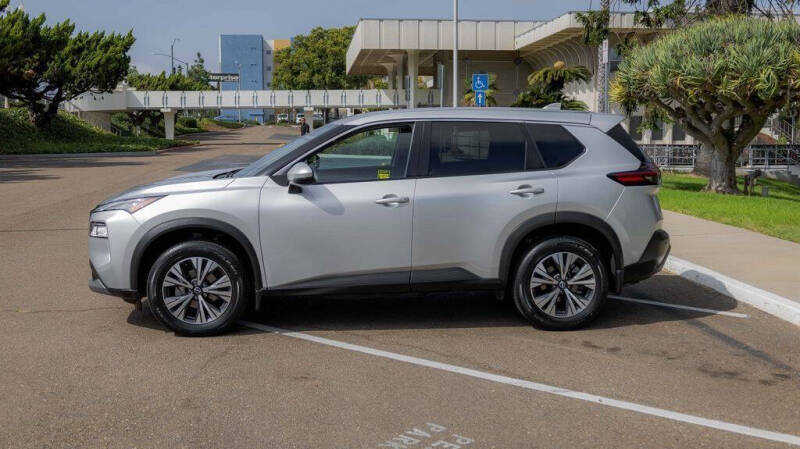 2022 Nissan Rogue SV