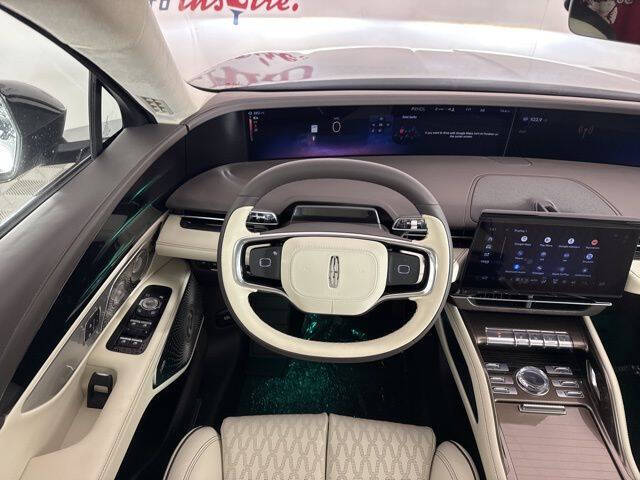 2025 Lincoln Nautilus Black Label