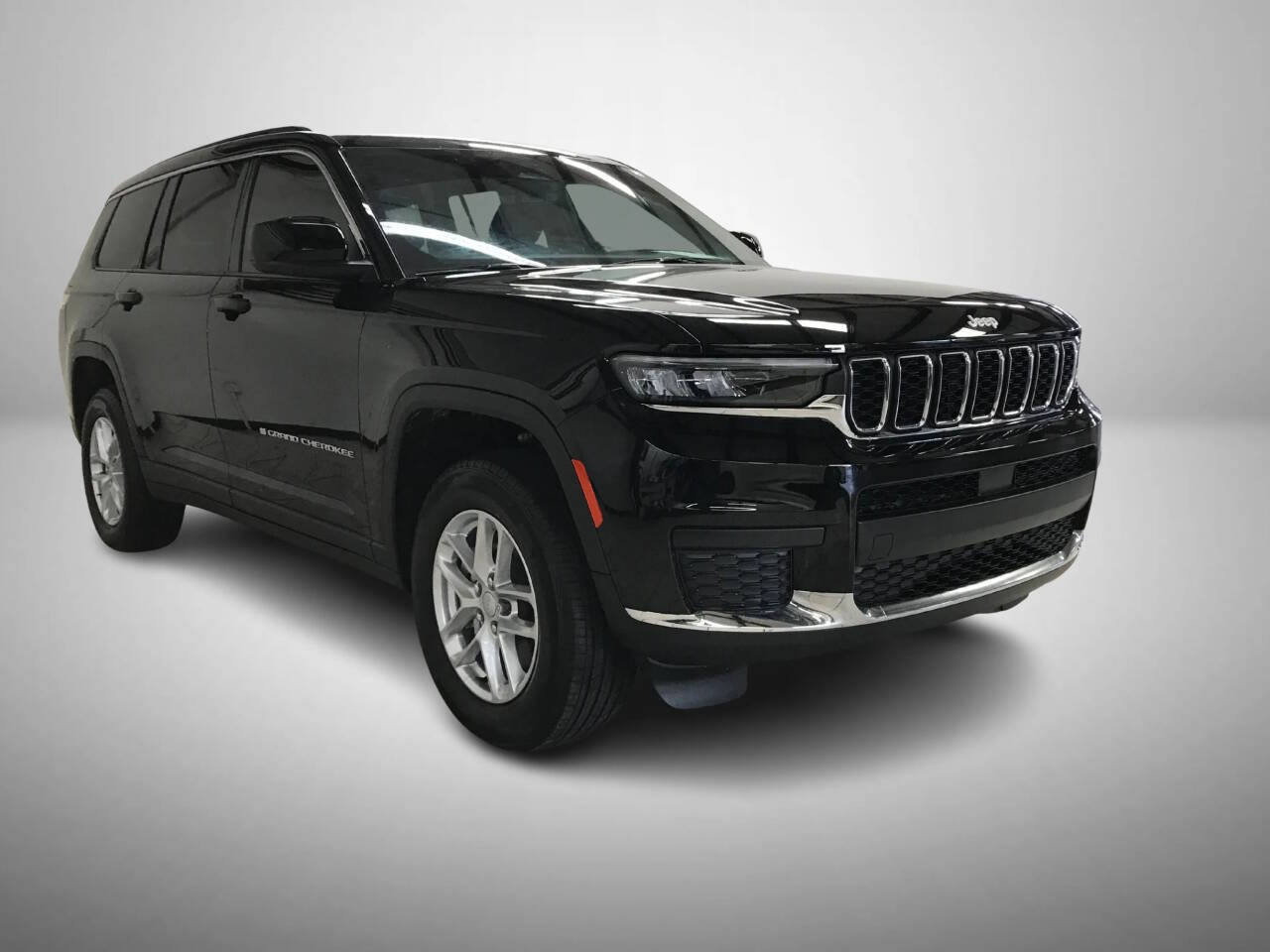 2025-jeep-grand-cherokee-l-laredo-sport-utility-4d.jpg