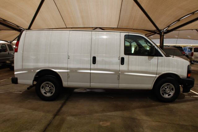 2020 Chevrolet Express 2500