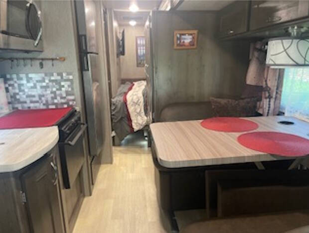 2023 NeXus RV Viper 25