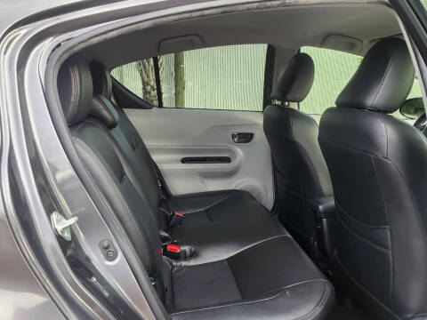 2014 Toyota Prius c Three