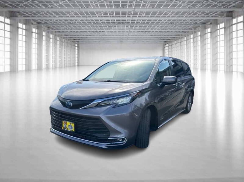 2021 Toyota Sienna for sale at Crown Vic Auto Sales in San Jose CA
