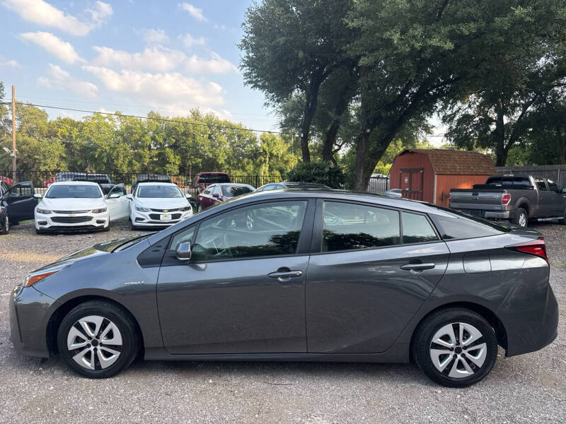 2020 Toyota Prius LE