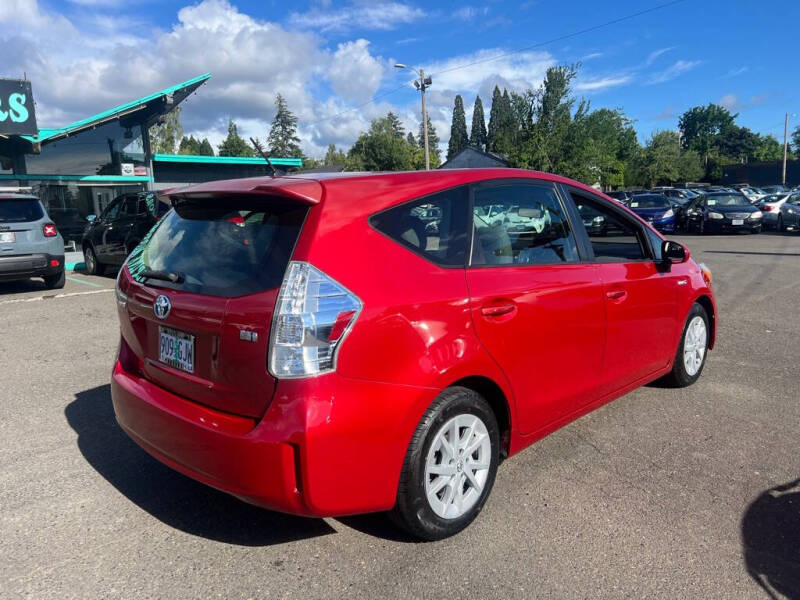 2013 Toyota Prius v