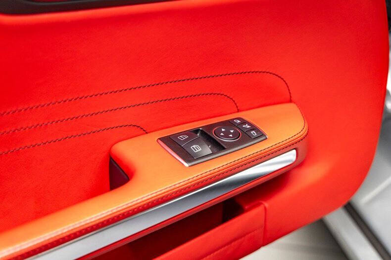 2012 Mercedes-Benz SLS AMG