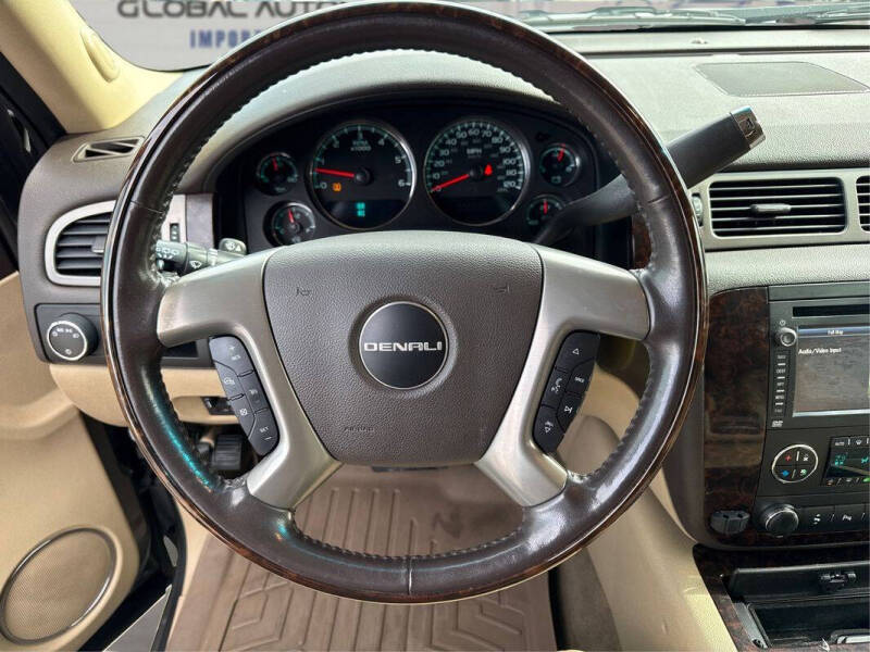 2012 GMC Yukon Denali