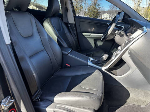 2015 Volvo XC60 T5 Drive-E Premier