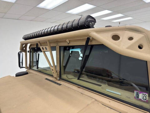 2005 AM General Hummer