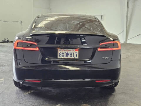 2013 Tesla Model S Performance