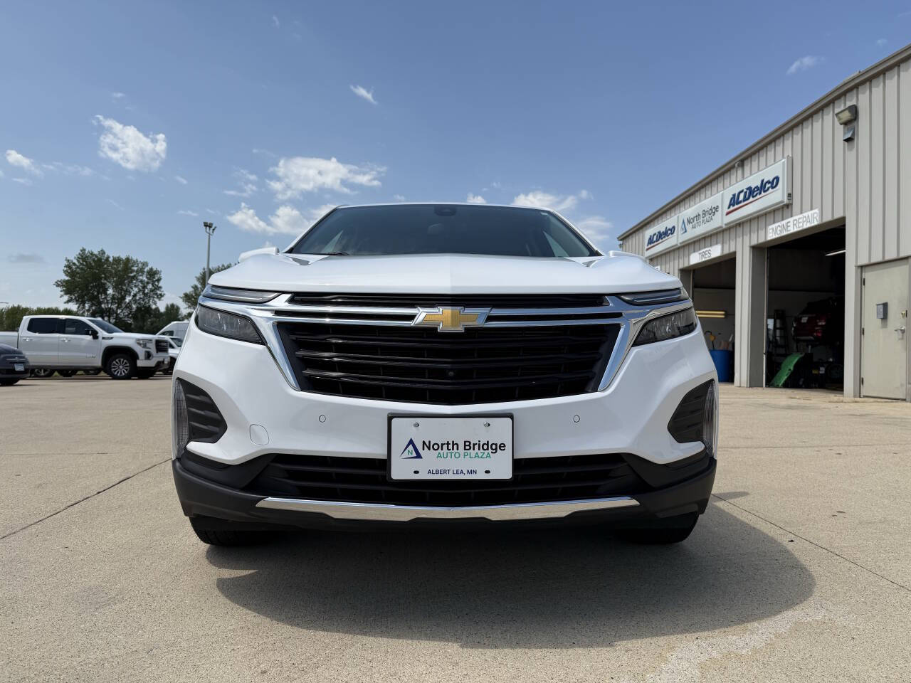 2024 Chevrolet Equinox photo 24
