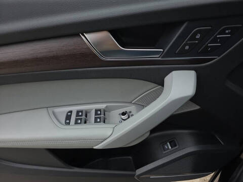 2022 Audi Q5 quattro S line Prem Plus 45 TFSI