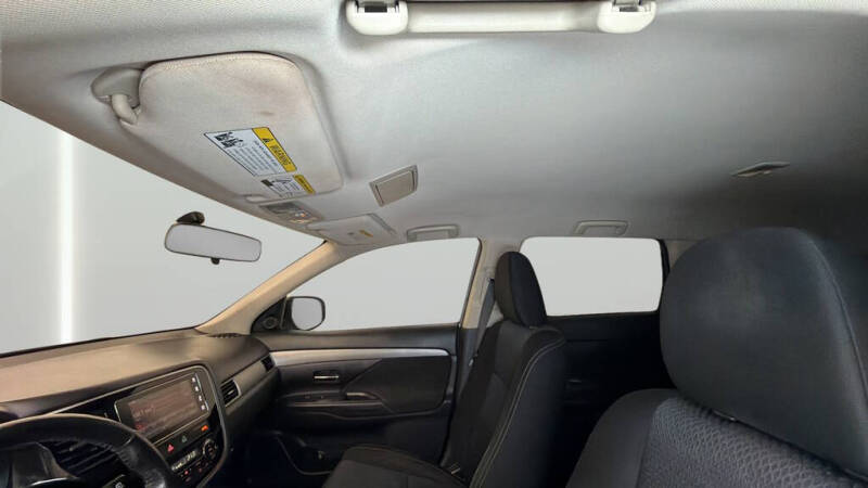 2017 Mitsubishi Outlander SE