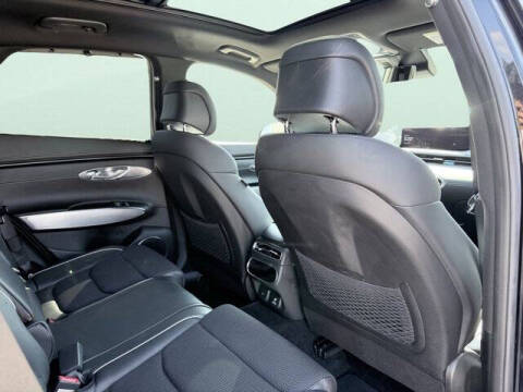 2022 Genesis GV70 2.5T Standard