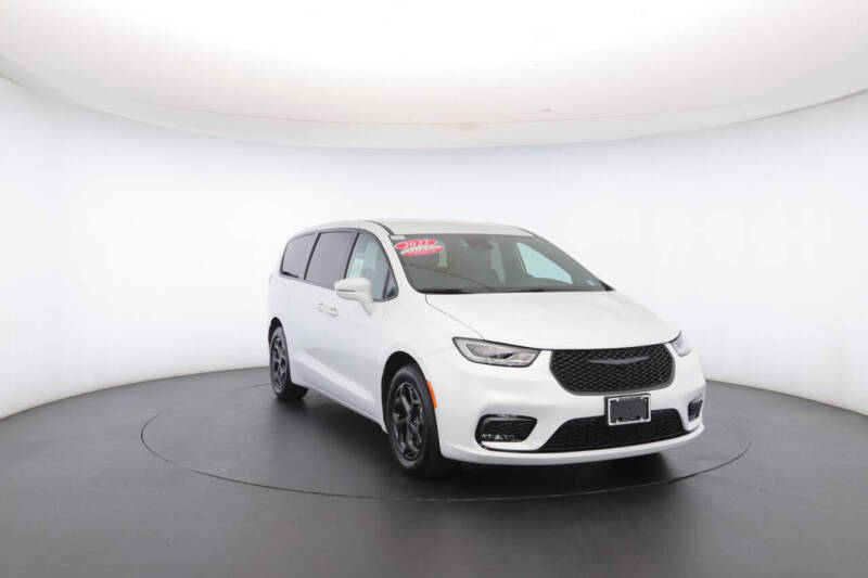 2022 Chrysler Pacifica Hybrid Touring L