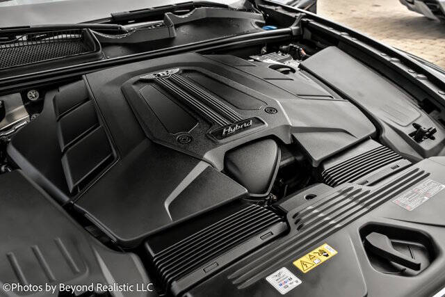 2024 Bentley Bentayga Hybrid