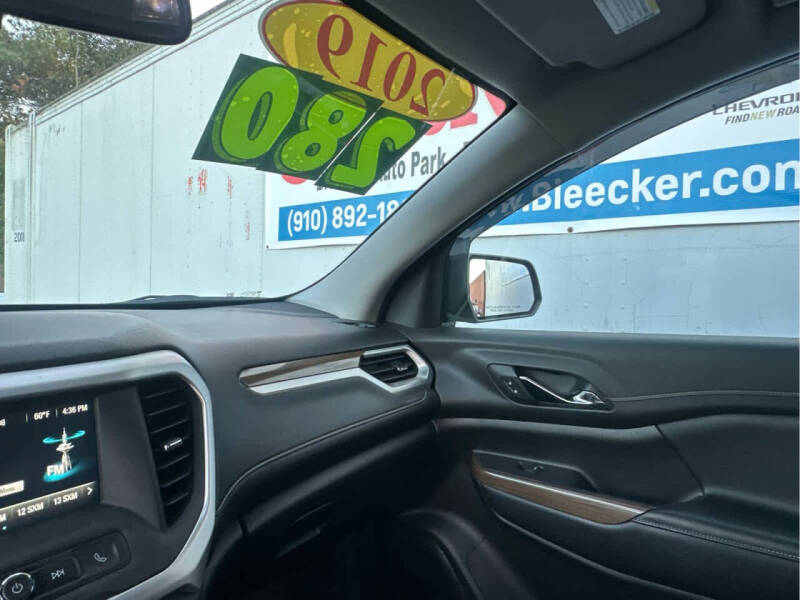 2019 GMC Acadia SLE-1