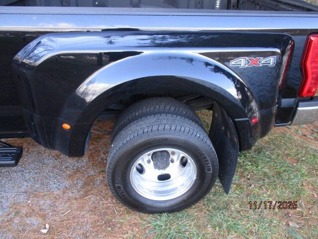 2017 Ford F-350 Super Duty Lariat