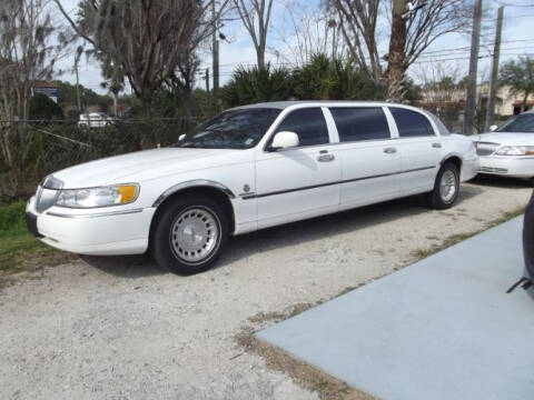 1999 Lincoln Town Car for sale at Classic Car Deals in Cadillac MI