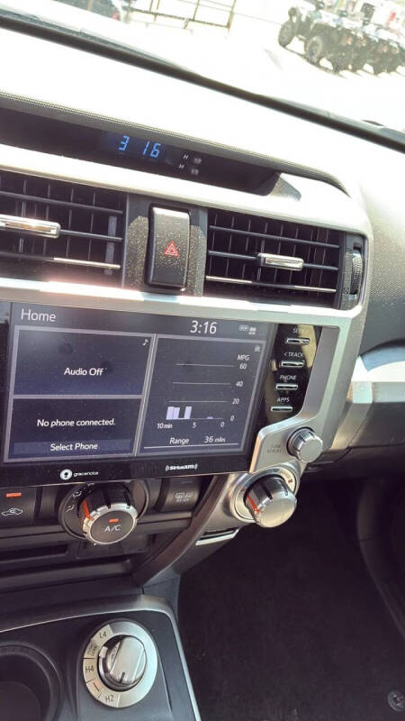 2024 Toyota 4Runner SR5