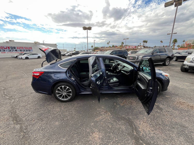 2017 Toyota Avalon XLE