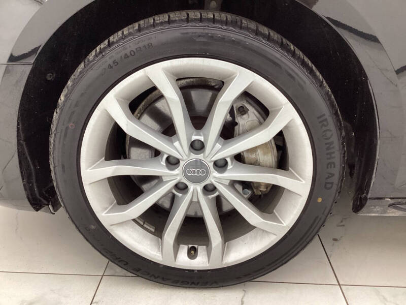 2019 Audi A4 quattro Premium Plus 45 TFSI