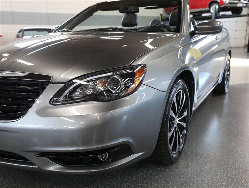 2011 Chrysler 200 S