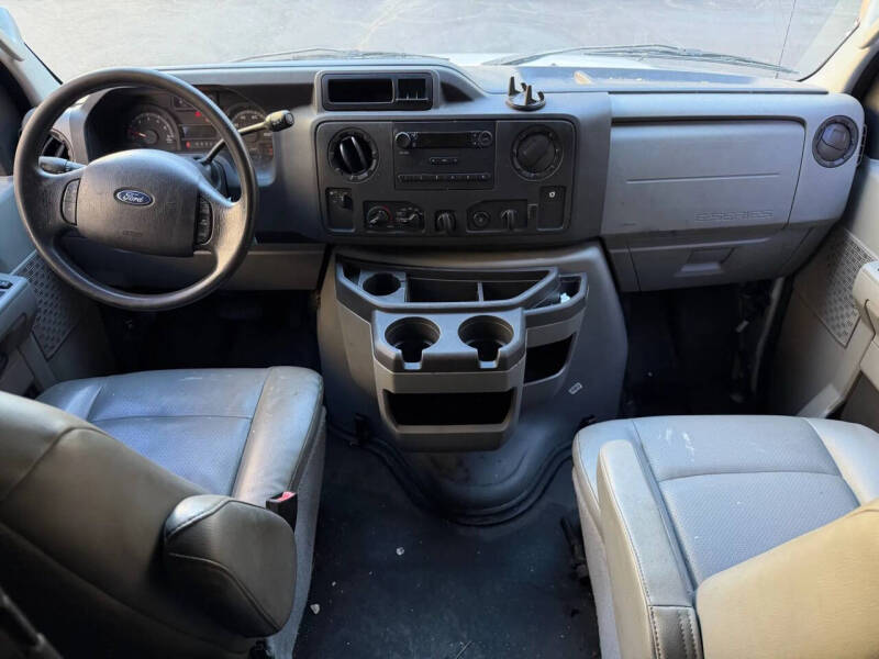 2013 Ford E-Series E-150