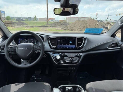 2022 Chrysler Pacifica Touring