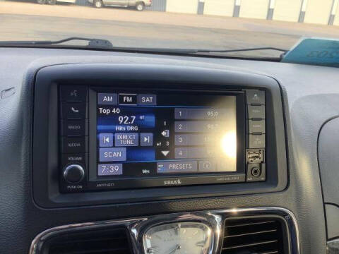 2015 Chrysler Town and Country Touring