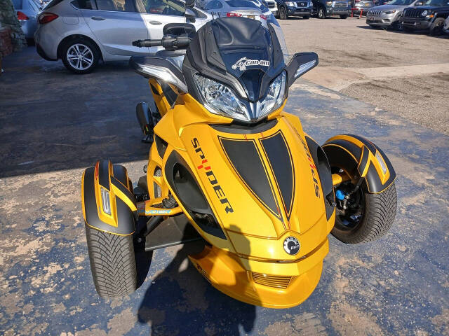 Can-Am Spyder Image