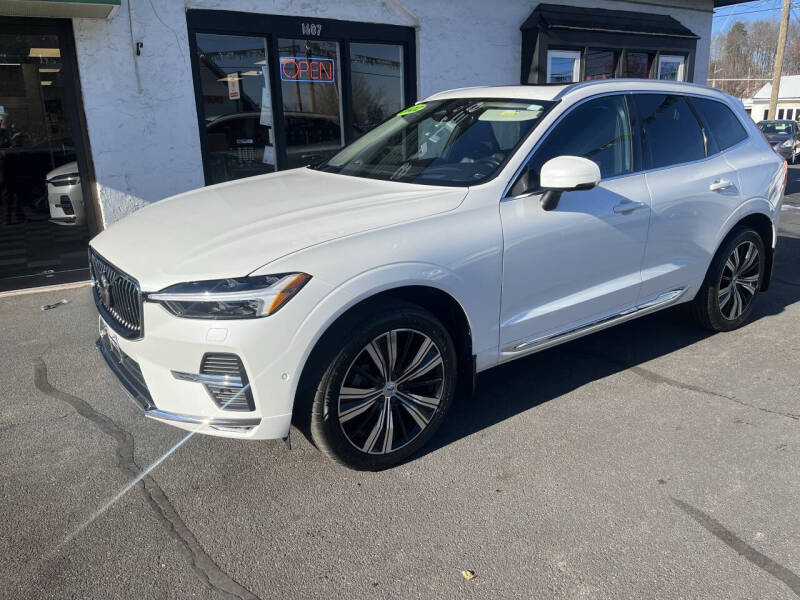 2022 Volvo XC60 Inscription's photo