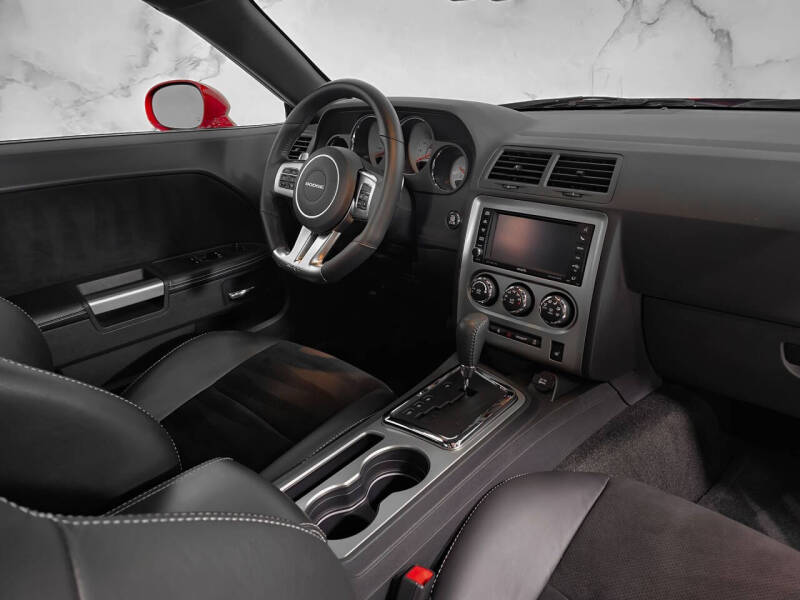 2012 Dodge Challenger SRT8 392