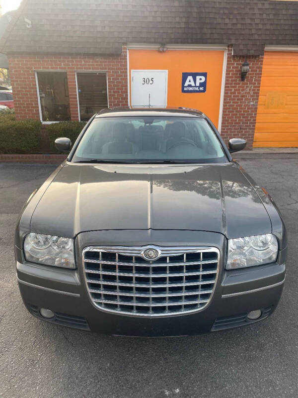 2008 Chrysler 300 Touring photo 3