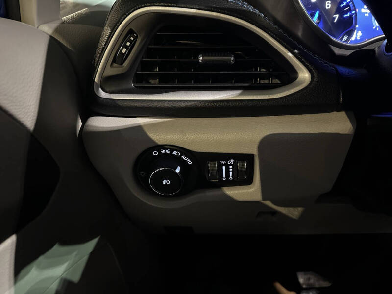 2021 Chrysler Pacifica Touring