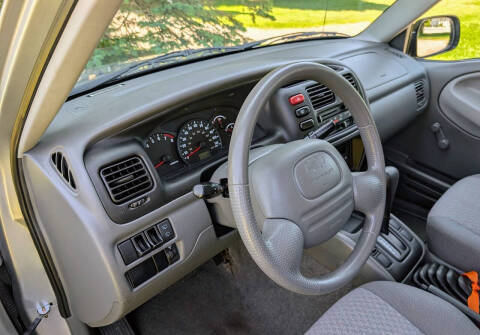 2004 Chevrolet Tracker