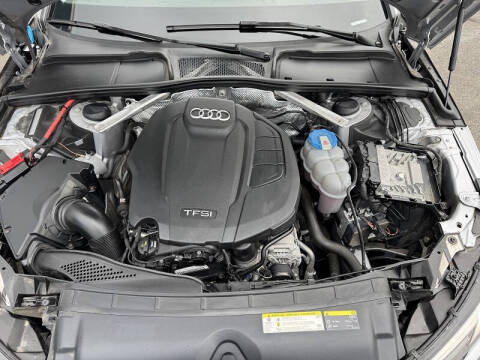 2017 Audi A4 2.0T quattro Premium