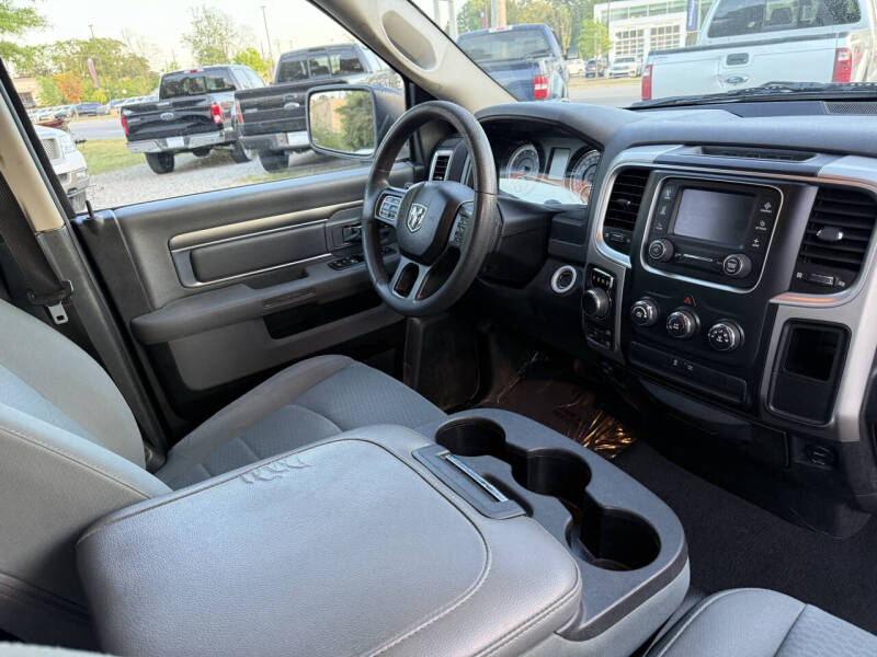 2017 RAM 1500 SLT