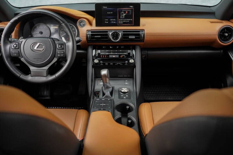 2023 Lexus IS 300