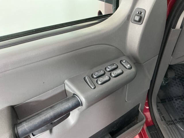 2004 Ford Explorer Sport Trac XLS