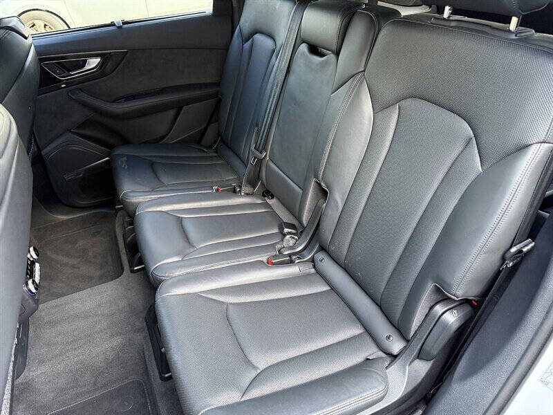2017 Audi Q7 24