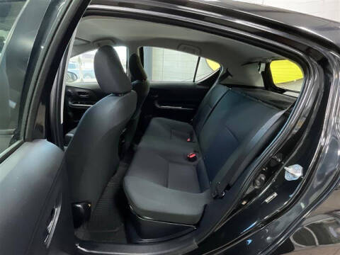 2016 Toyota Prius c Two
