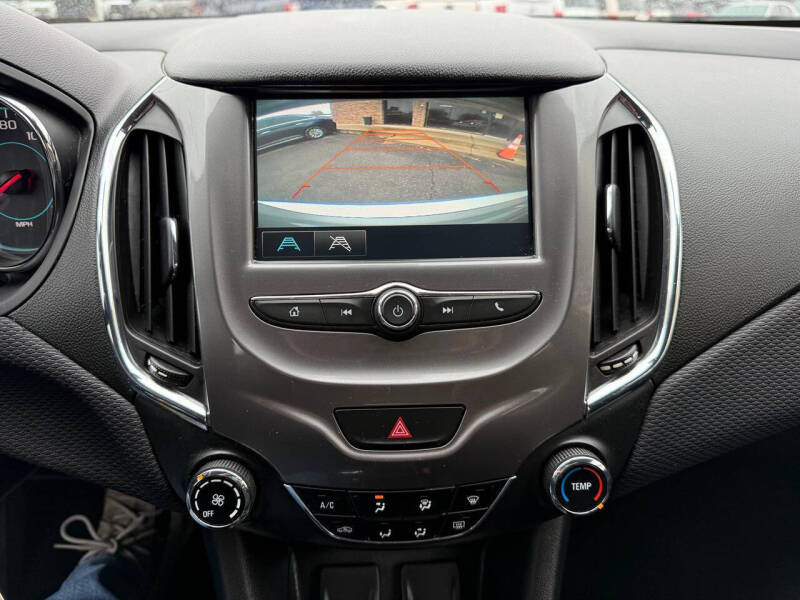 2017 Chevrolet Cruze LT Auto