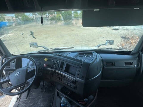 2023 Volvo VNL64T860